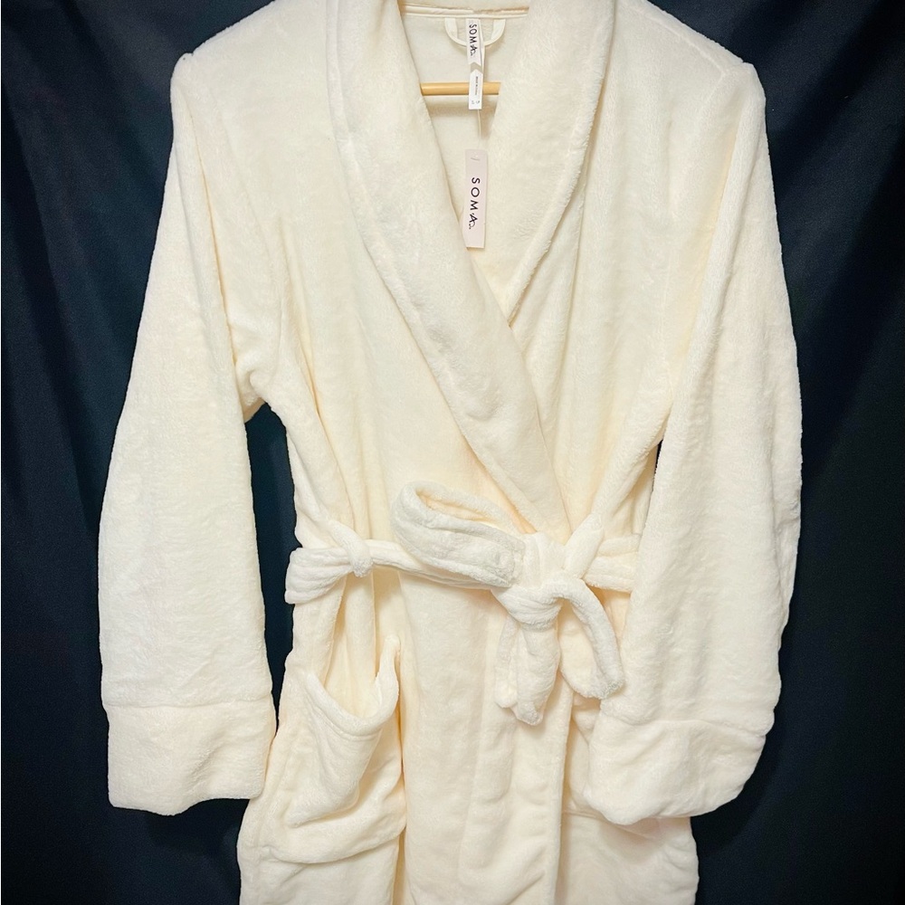 NWT Soma Plush Short Robe Ivory S/M Soft Cozy Spa Bathrobe
